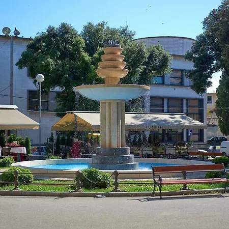 Old Romanitic 1 With Free Private Parking Pula