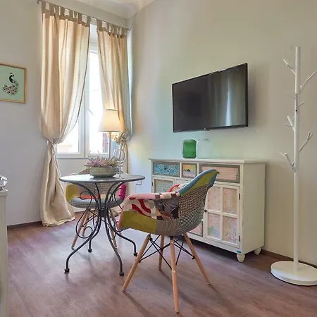 Old Romanitic 1 With Free Private Parking Apartment *