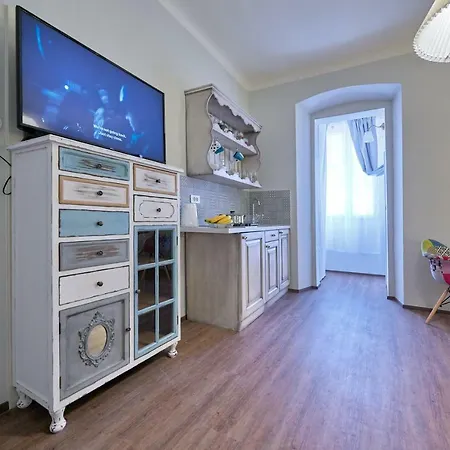 Old Romanitic 1 With Free Private Parking Apartmán *