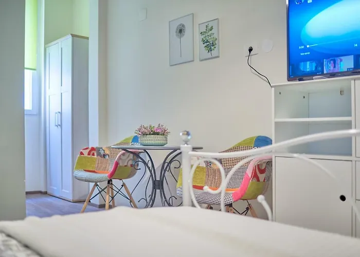 Old Romanitic 1 With Free Private Parking *